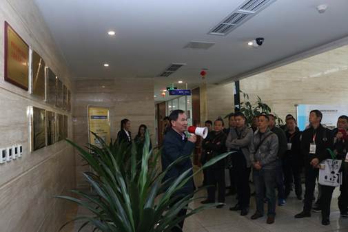 clip_image026.jpg 说明: IMG_5186